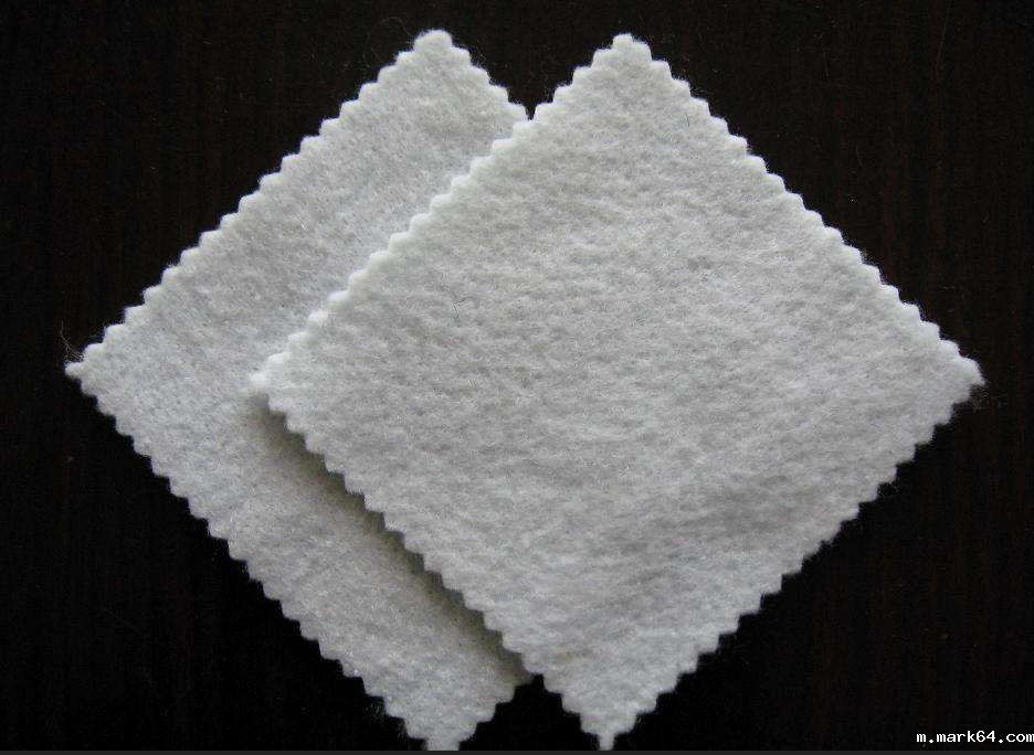 水平集水系统土工布应达到什么断裂强度?