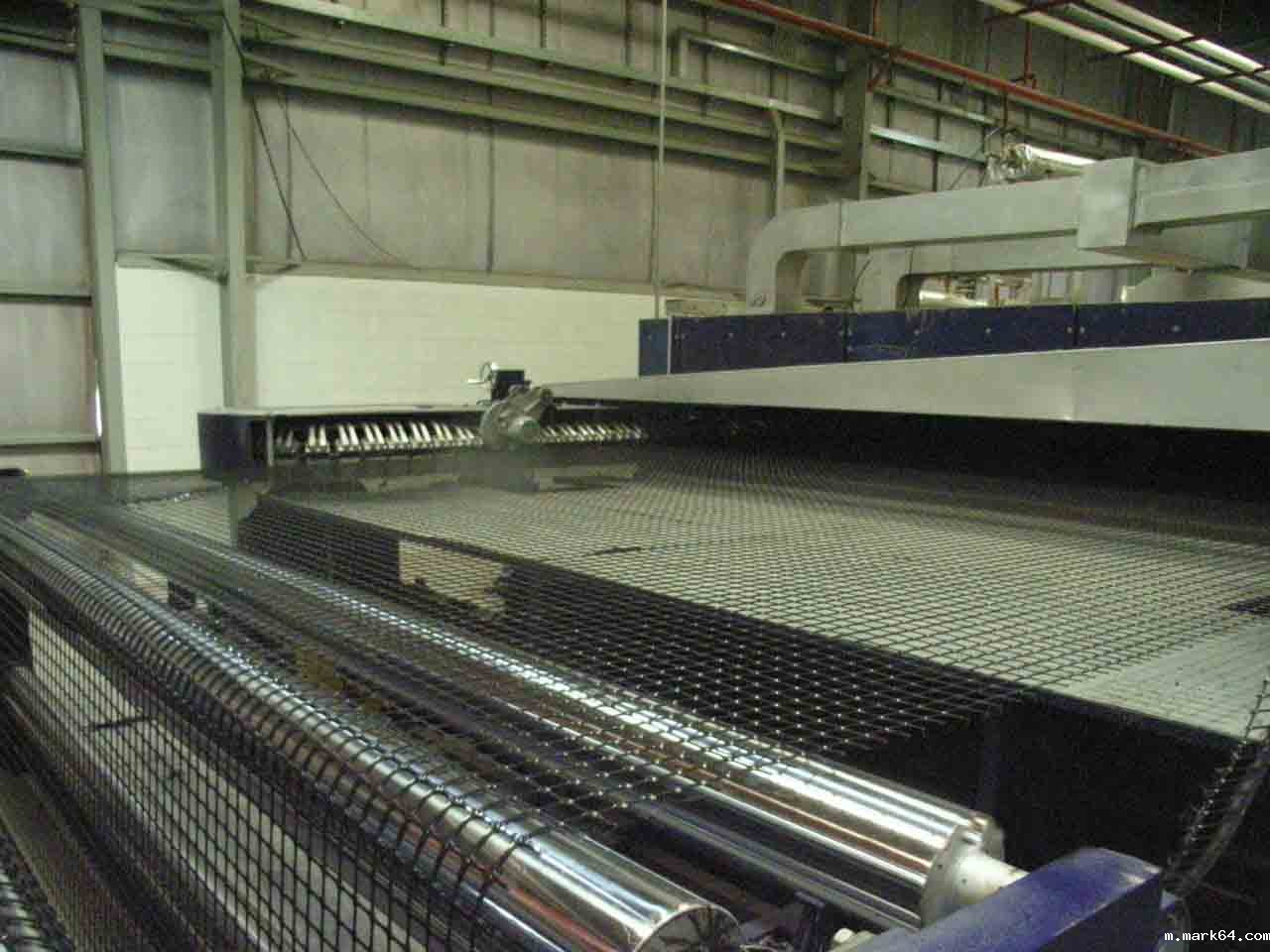 新型土工材料在旧路改造中的使用方法