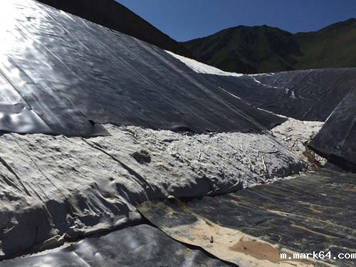 防渗体育意甲国际米兰、膨润土防水毯搭接宽度符合设计和规范要求